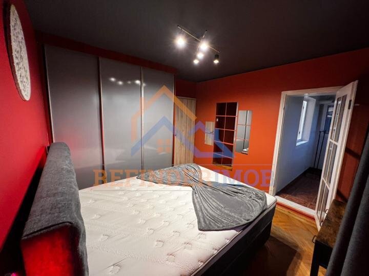 Titan Apartament de vanzare cu 3 camere, zona Titan - Metrou Nicolae Grigorescu